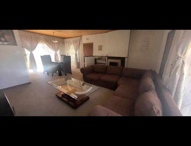3 BEDROOM HOUSE FOR SALE IN WITPOORTJIE